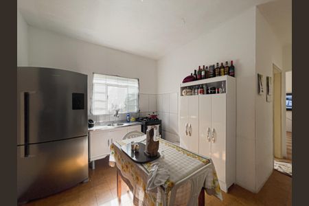 Casa à venda com 200m², 4 quartos e 2 vagas Casa à venda com 200m², 4 quartos e 2 vagasCasa 2 - Cozinha