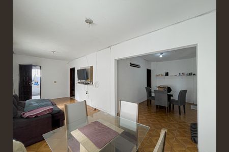 Casa à venda com 200m², 4 quartos e 2 vagas Casa à venda com 200m², 4 quartos e 2 vagasCasa 1 - Sala