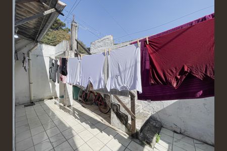 Casa à venda com 200m², 4 quartos e 2 vagas Casa à venda com 200m², 4 quartos e 2 vagasCasa 2 - Área de Serviço