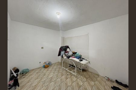 Casa à venda com 200m², 4 quartos e 2 vagas Casa à venda com 200m², 4 quartos e 2 vagasCasa 1 - Quarto 1