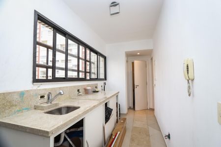 Apartamento à venda com 480m², 4 quartos e 4 vagas Apartamento à venda com 480m², 4 quartos e 4 vagasCozinha da área  da Piscina