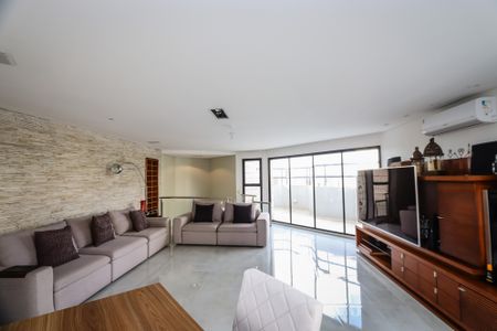 Apartamento à venda com 480m², 4 quartos e 4 vagas Apartamento à venda com 480m², 4 quartos e 4 vagasÁrea de lazer - Sala da Piscina