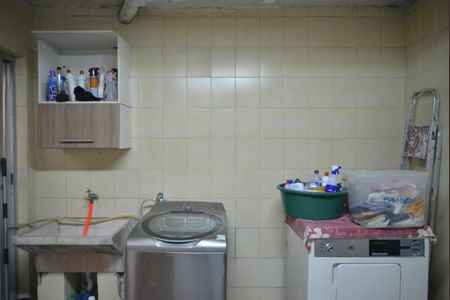 Casa para alugar com 243m², 6 quartos e 4 vagasÁrea de Serviço