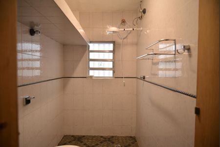 Casa para alugar com 243m², 6 quartos e 4 vagasBanheiro do Quarto 3