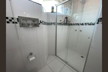 Casa à venda com 233m², 3 quartos e 7 vagas Casa à venda com 233m², 3 quartos e 7 vagasBanheiro da Suíte 1