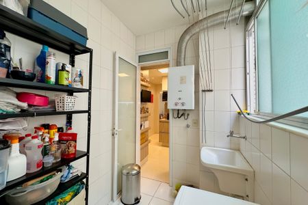Apartamento à venda com 107m², 3 quartos e 1 vaga Apartamento à venda com 107m², 3 quartos e 1 vagaÁrea de Serviço
