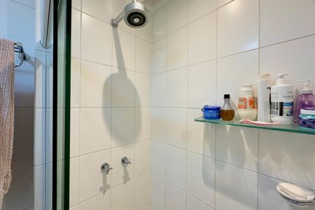 Apartamento à venda com 107m², 3 quartos e 1 vaga Apartamento à venda com 107m², 3 quartos e 1 vagaBanheiro Social