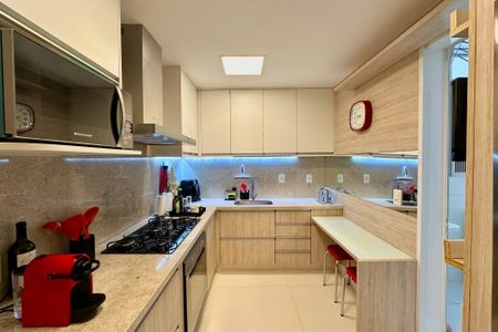 Apartamento à venda com 107m², 3 quartos e 1 vaga Apartamento à venda com 107m², 3 quartos e 1 vagaCozinha