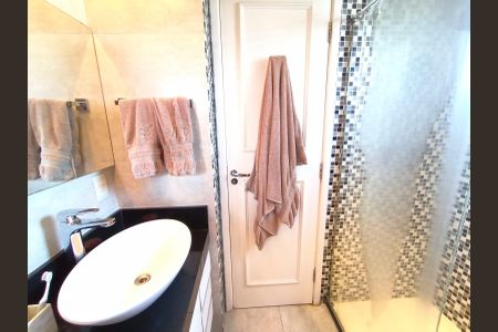 Apartamento para alugar com 106m², 3 quartos e 3 vagas Apartamento para alugar com 106m², 3 quartos e 3 vagasBanheiro da Suíte