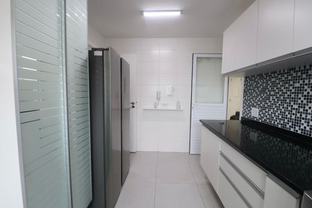 Apartamento para alugar com 158m², 3 quartos e 2 vagas Apartamento para alugar com 158m², 3 quartos e 2 vagasCozinha