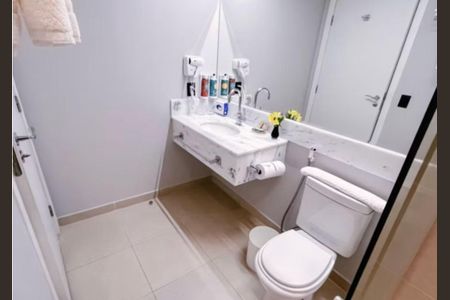 Apartamento à venda com 26m², 1 quarto e sem vagaBanheiro
