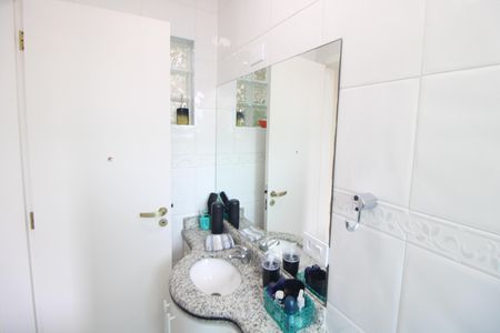 Apartamento à venda com 140m², 4 quartos e 6 vagasBanheiro da Suíte