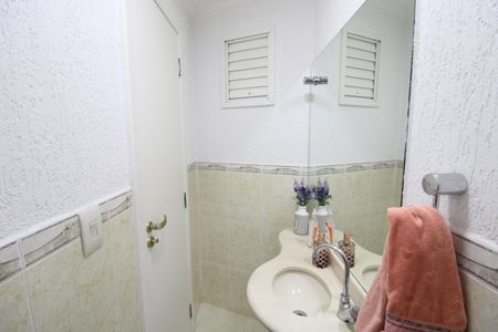 Apartamento à venda com 140m², 4 quartos e 6 vagasLavabo