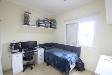 Apartamento à venda com 140m², 4 quartos e 6 vagasQuarto 2