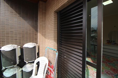 Apartamento à venda com 140m², 4 quartos e 6 vagas Varanda Suíte 2