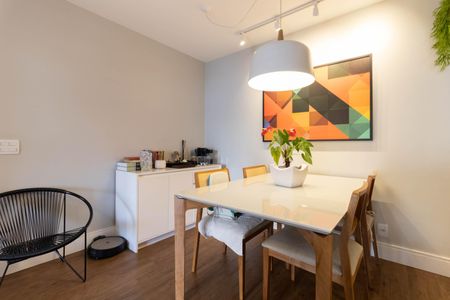 Apartamento à venda com 65m², 2 quartos e 1 vaga Apartamento à venda com 65m², 2 quartos e 1 vagaSala