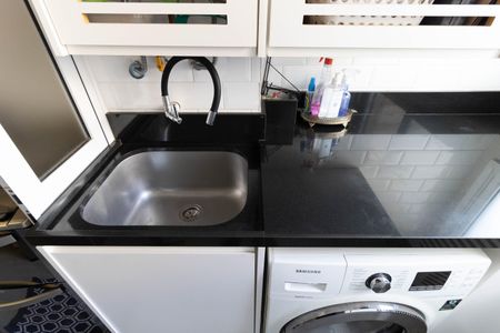 Apartamento à venda com 65m², 2 quartos e 1 vaga Apartamento à venda com 65m², 2 quartos e 1 vagaLavanderia