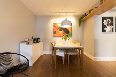 Apartamento à venda com 65m², 2 quartos e 1 vaga Apartamento à venda com 65m², 2 quartos e 1 vagaSala