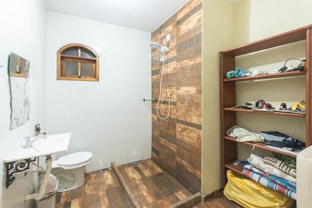 Casa à venda com 90m², 3 quartos e sem vaga Casa à venda com 90m², 3 quartos e sem vagaBanheiro Suíte