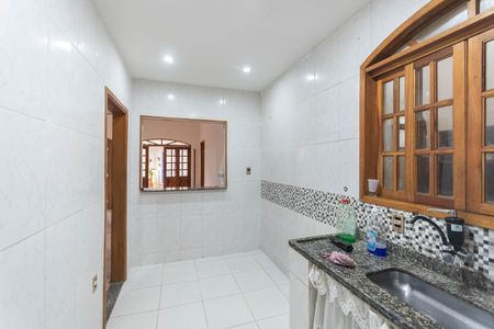 Casa à venda com 90m², 3 quartos e sem vaga Casa à venda com 90m², 3 quartos e sem vagaCozinha