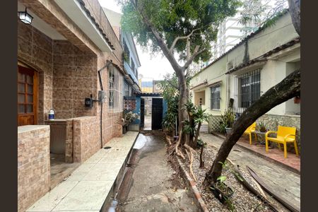 Casa à venda com 90m², 3 quartos e sem vaga Casa à venda com 90m², 3 quartos e sem vagaVila