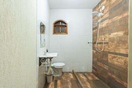 Casa à venda com 90m², 3 quartos e sem vaga Casa à venda com 90m², 3 quartos e sem vagaBanheiro Suíte