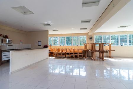 Apartamento à venda com 70m², 3 quartos e 1 vaga Apartamento à venda com 70m², 3 quartos e 1 vagaÁrea comum - Salão de festas 2