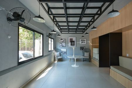 Apartamento à venda com 33m², 2 quartos e sem vaga Apartamento à venda com 33m², 2 quartos e sem vagaÁrea comum - Salão de festas