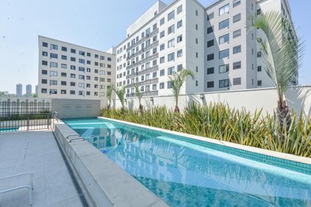 Apartamento à venda com 33m², 2 quartos e sem vaga Apartamento à venda com 33m², 2 quartos e sem vagaÁrea comum - Piscina