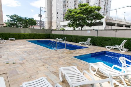 Apartamento à venda com 68m², 3 quartos e 1 vaga Apartamento à venda com 68m², 3 quartos e 1 vagaÁrea comum - Piscina