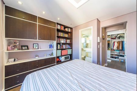 Apartamento à venda com 86m², 3 quartos e 2 vagas Apartamento à venda com 86m², 3 quartos e 2 vagasSuíte