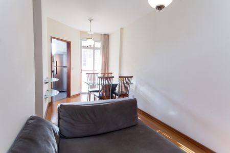 Apartamento à venda com 55m², 2 quartos e 1 vaga Apartamento à venda com 55m², 2 quartos e 1 vagaSala