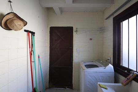 Casa à venda com 173m², 6 quartos e 3 vagasLavanderia