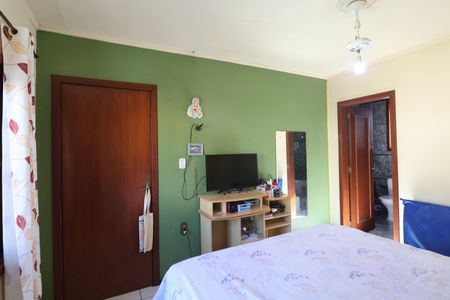 Casa à venda com 173m², 6 quartos e 3 vagasSuite