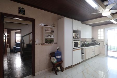 Casa à venda com 173m², 6 quartos e 3 vagasCozinha