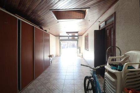 Casa à venda com 173m², 6 quartos e 3 vagasGaragem