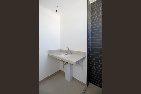 Apartamento à venda com 86m², 2 quartos e 1 vaga Apartamento à venda com 86m², 2 quartos e 1 vagaBanheiro da Suíte 2