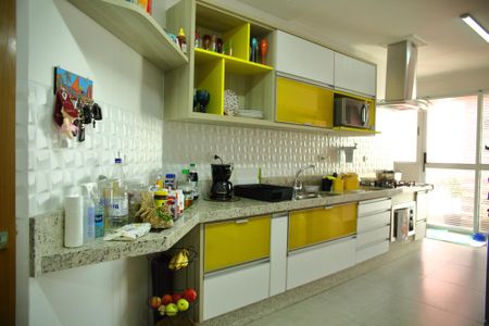 Apartamento à venda com 133m², 3 quartos e 3 vagasCozinha