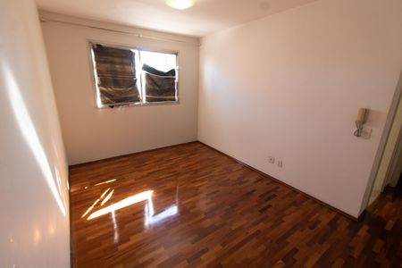 Sala de apartamento à venda com 1 quarto, 50m² em Vila Itapura, Campinas