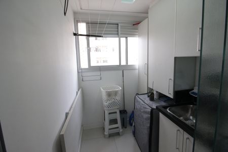 Apartamento à venda com 74m², 3 quartos e 1 vagaÁrea de Serviço