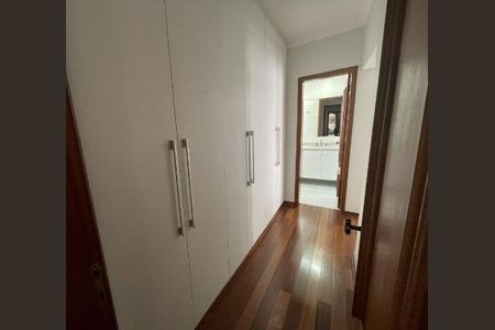 Apartamento à venda com 177m², 4 quartos e 3 vagas