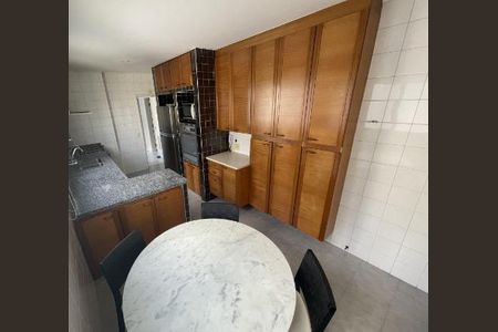Apartamento à venda com 177m², 4 quartos e 3 vagas