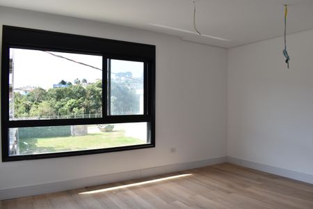 Casa de condomínio para alugar com 171m², 3 quartos e 2 vagasSuíte 1