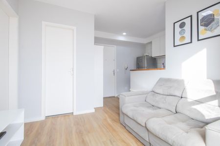 Sala de apartamento para alugar com 1 quarto, 32m² em Km 18, Osasco