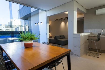 Apartamento à venda com 130m², 2 quartos e 2 vagas Apartamento à venda com 130m², 2 quartos e 2 vagasChurrasqueira