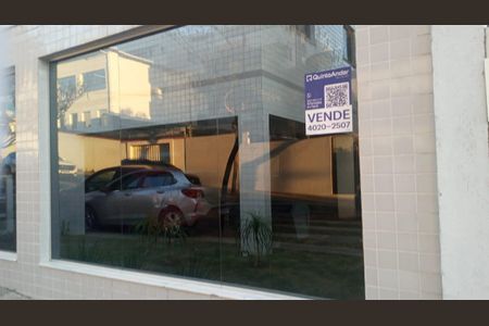 Apartamento à venda com 130m², 2 quartos e 2 vagas Apartamento à venda com 130m², 2 quartos e 2 vagasPlaca