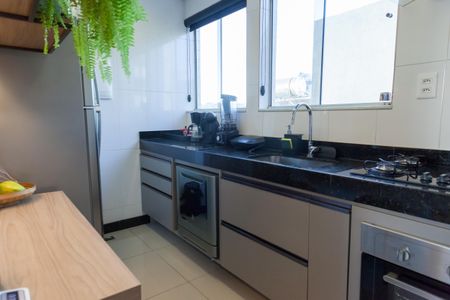 Apartamento à venda com 130m², 2 quartos e 2 vagas Apartamento à venda com 130m², 2 quartos e 2 vagasCozinha