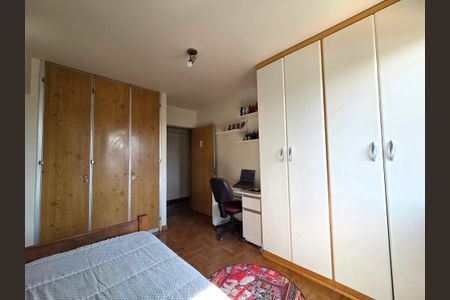 Apartamento à venda com 126m², 3 quartos e 2 vagas Apartamento à venda com 126m², 3 quartos e 2 vagasQuarto