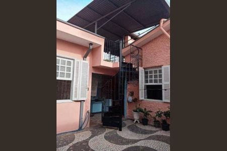 Casa à venda com 179m², 3 quartos e 2 vagas Casa à venda com 179m², 3 quartos e 2 vagasFoto 04