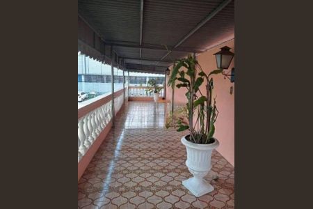 Casa à venda com 179m², 3 quartos e 2 vagas Casa à venda com 179m², 3 quartos e 2 vagasFoto 09